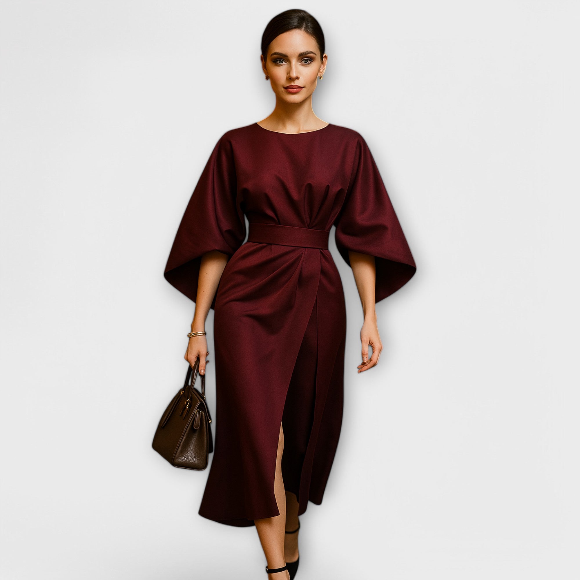 Sara – Elegant kjole med ermer