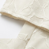 Lang aftenkjole med spaghettistropper i jacquard for dame