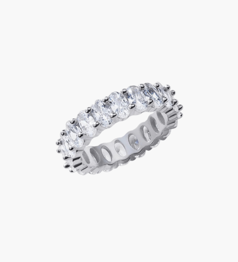 Ring med oval fasong