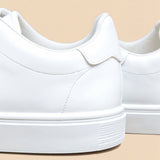 Minimalistiske hvite sneakers – Perfekte for alle anledninger