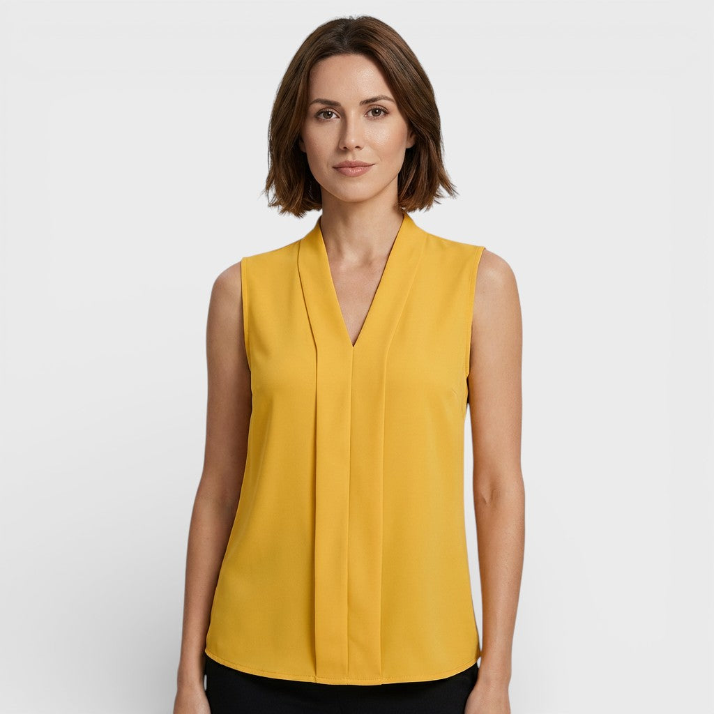 Johanne – Ermeløs bluse med V-utringning
