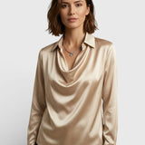 Marianne – Skinnende bluse