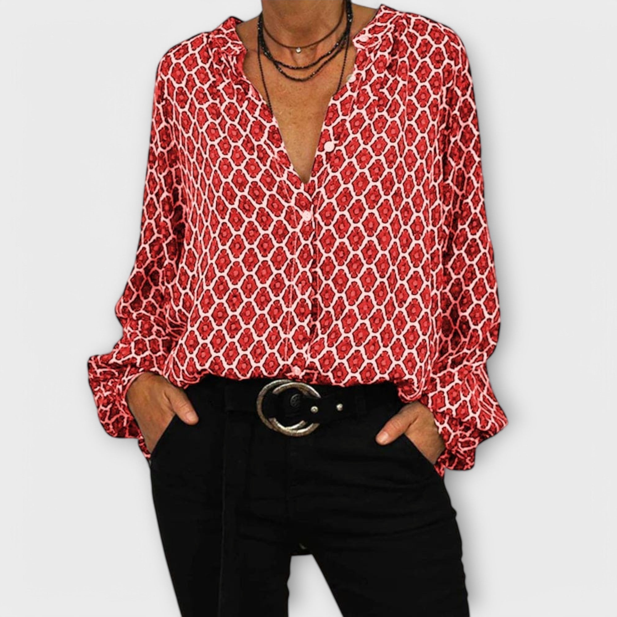 Daniela – Elegant bluse med V-utringning